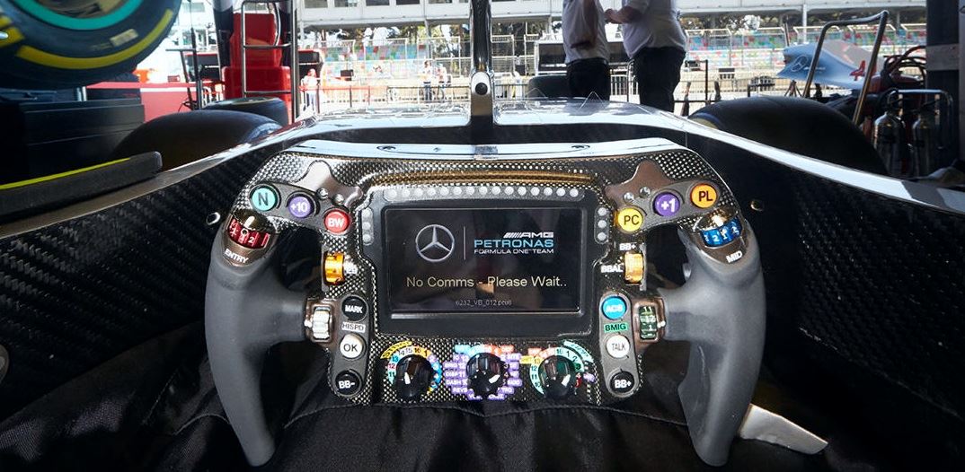 Τι ακριβώς κάνει κάθε κουμπί στο τιμόνι μονοθέσιου της Formula 1