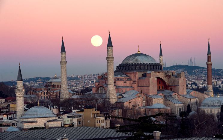 Η πρώτη μουσουλμανική προσευχή σήμερα στην Αγιά Σοφιά