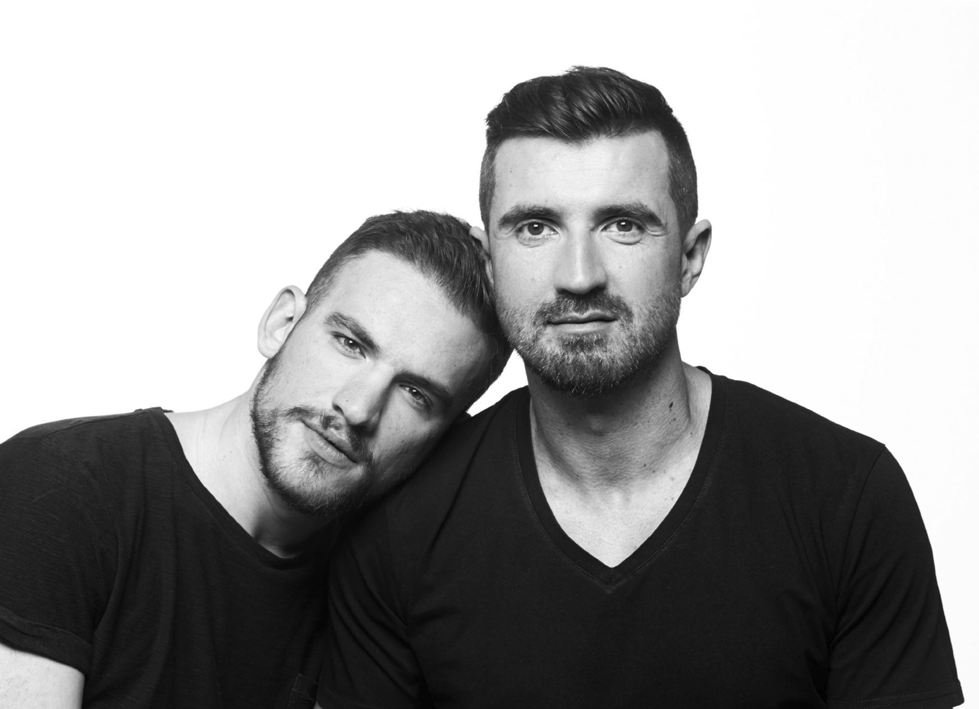 Ο Γιώργος Τσιακαλάκης οραματίζεται μια κοινωνία χωρίς φοβικές αγκυλώσεις, περιθωριοποιημένες ομάδες και χαμένες ζωές