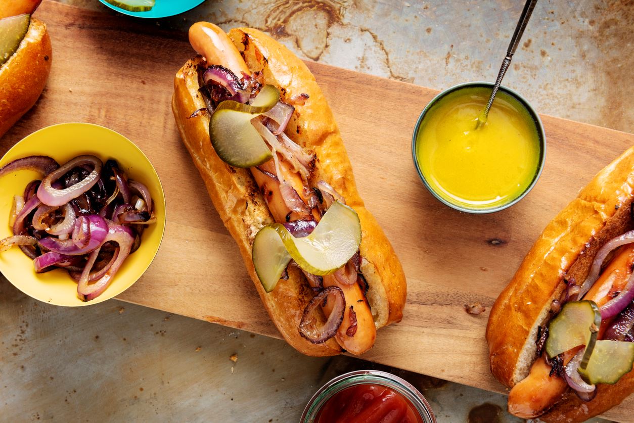 Όταν το bacon cheeseburger συνάντησε το hot dog