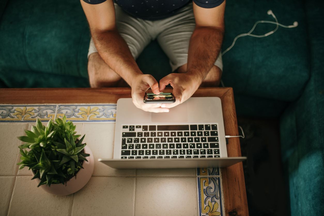 Πώς να διαβάζεις μηνύματα στο Whatsapp χωρίς να το ξέρει ο αποστολέας