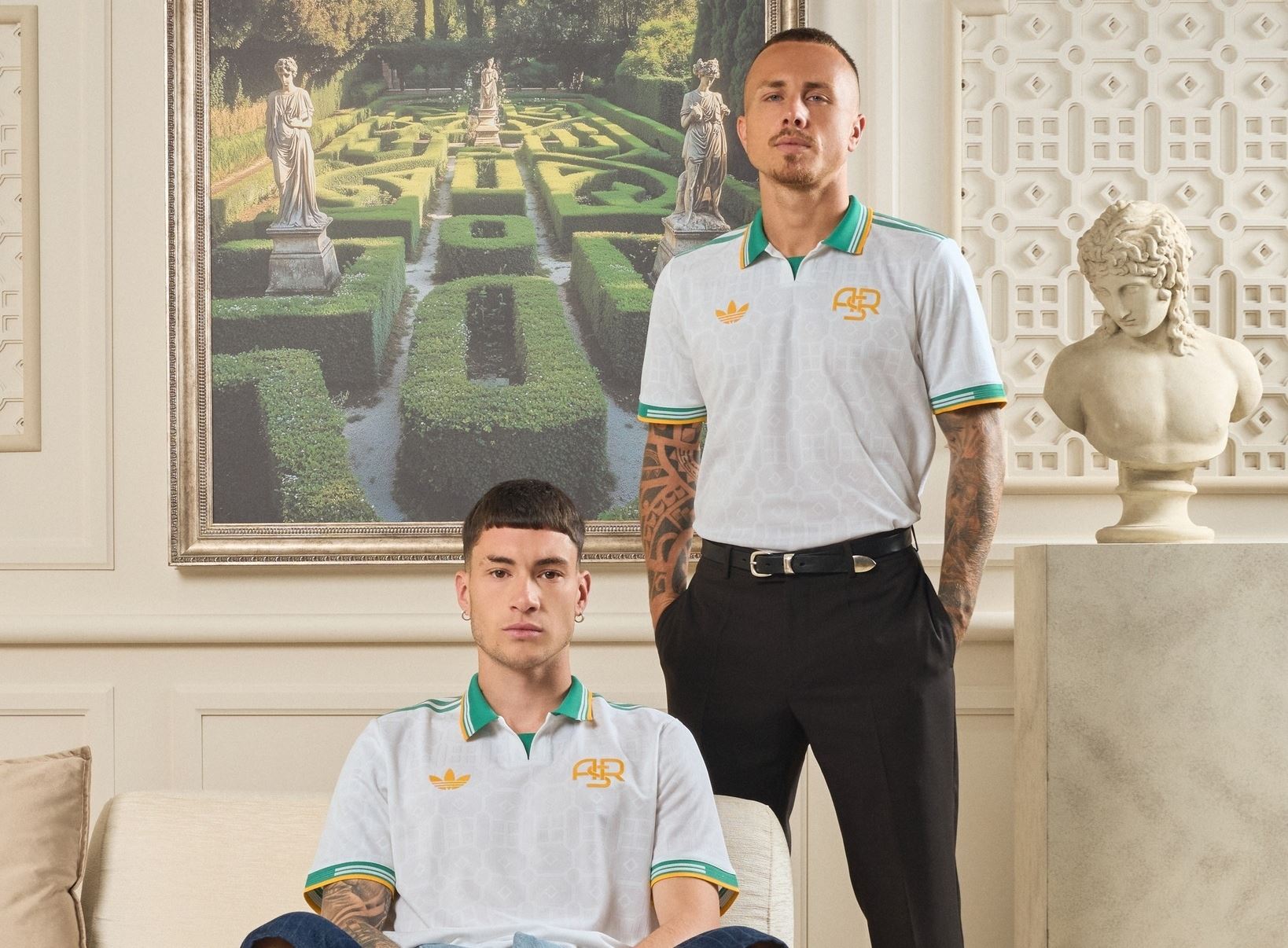 Οι ποδοσφαιρικές φανέλες που θα έπρεπε να βρίσκονται αυτήν τη στιγμή στην ντουλάπα σου