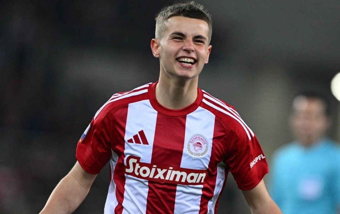 Το καλύτερο σχόλιο για το επικό γκολ του Χρήστου Μουζακίτη στο ντέρμπι αιωνίων