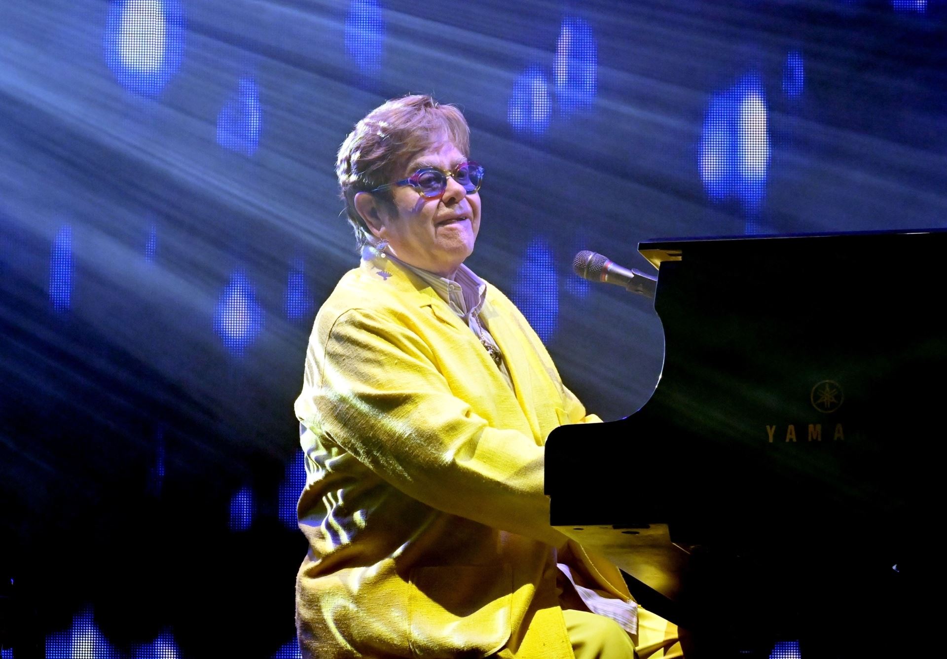 Ποιους έχει αποκαλέσει "ηλίθιους" ο Elton John