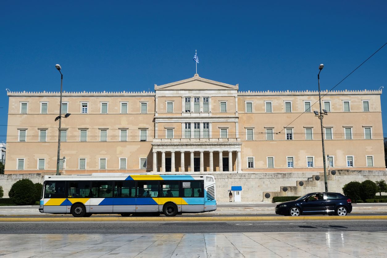 Στους δρόμους τα πρώτα 40 λεωφορεία μέσω leasing