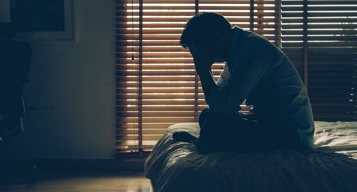 Πώς συνδέεται η κατάθλιψη με τους ανεμβολίαστους