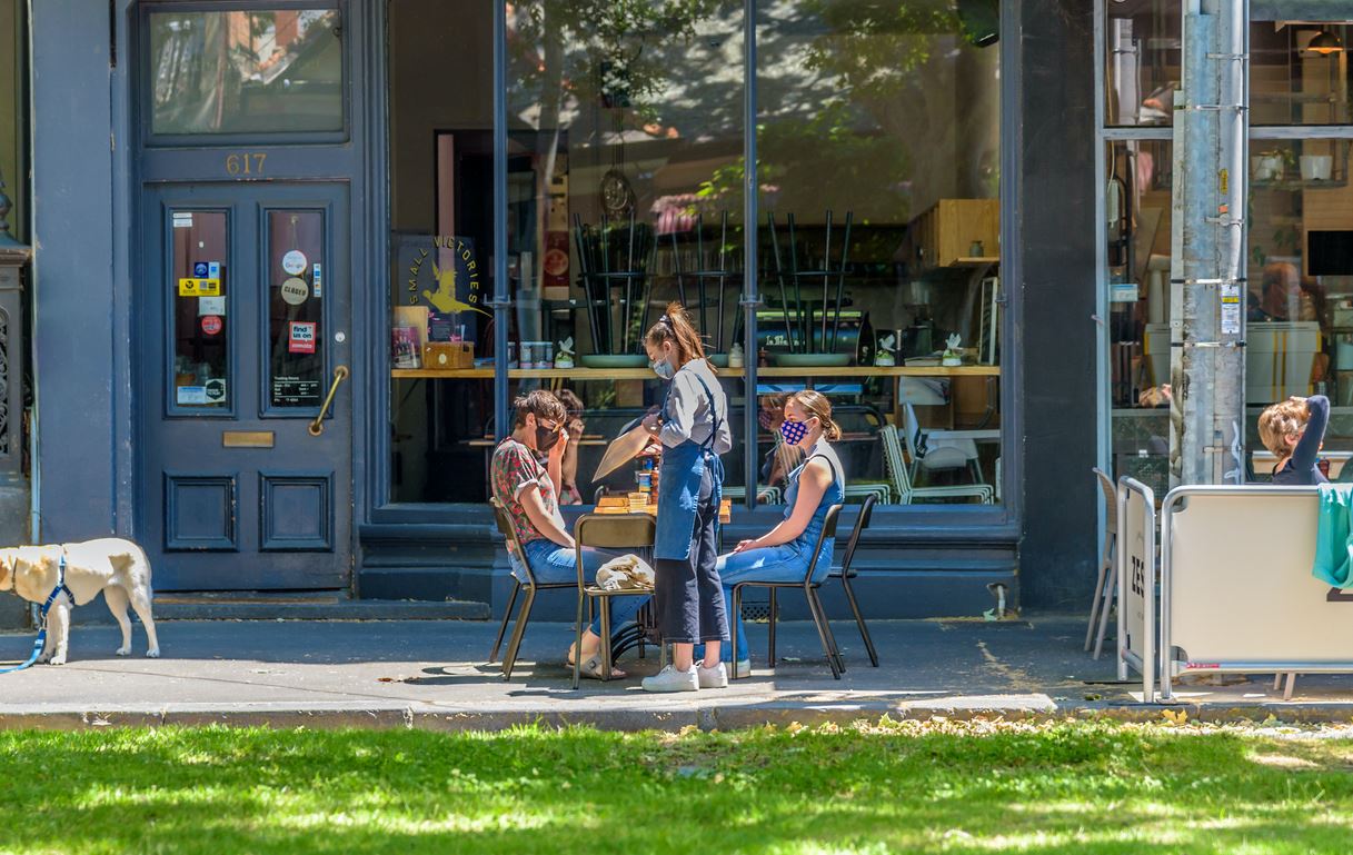 Όλα όσα αλλάζουν στο σχεδιασμό για τον υποχρεωτικό εμβολιασμό λόγω μετάλλαξης Δέλτα