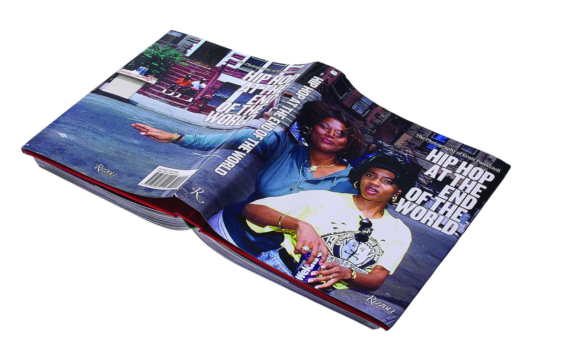 6 μουσικά coffee table books για το σαλόνι σου