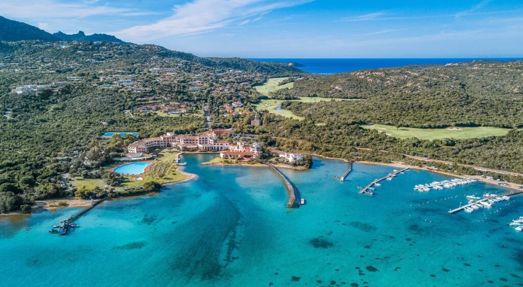 Διακοπές σαν του James Bond στη Σαρδηνία