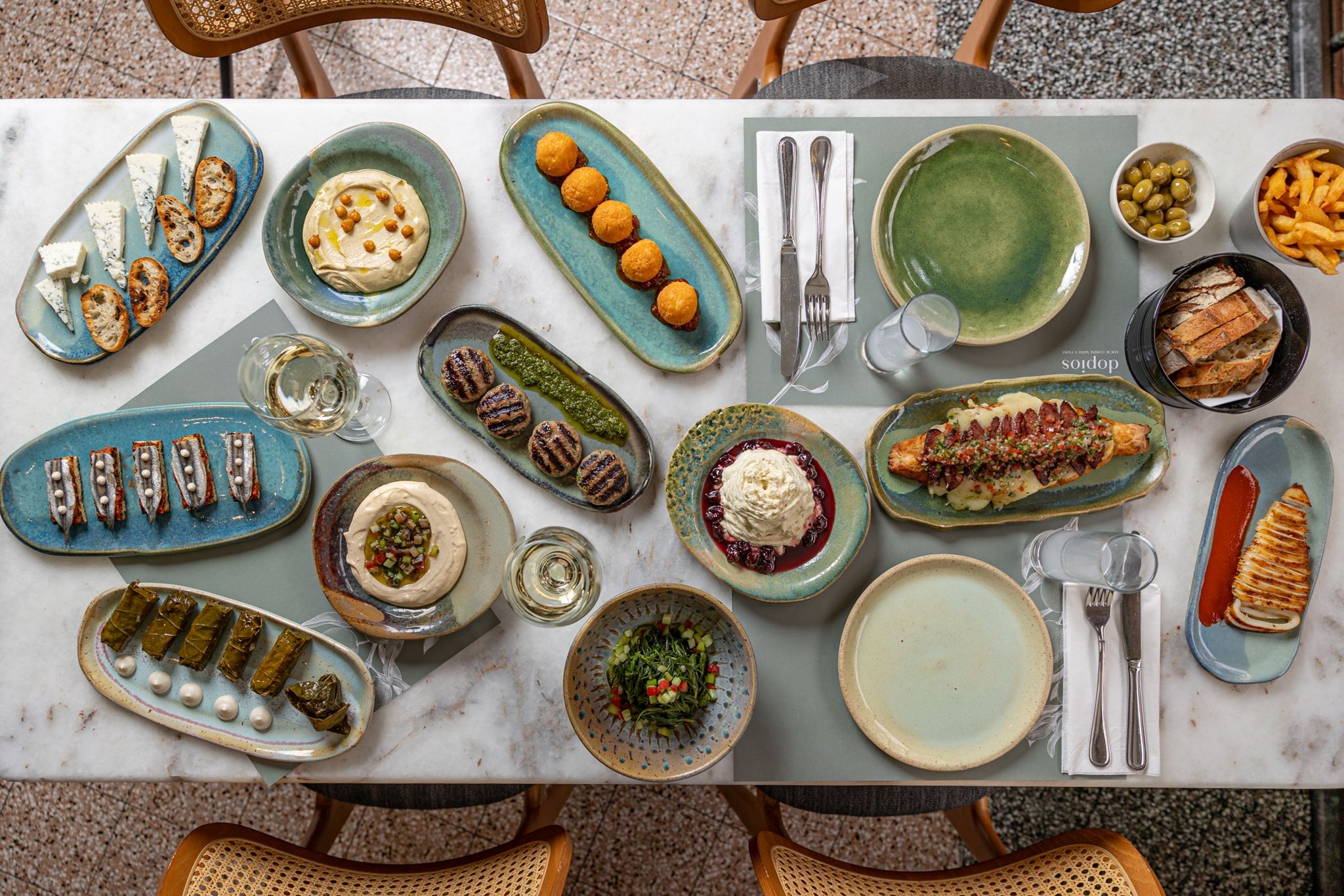 Ο Χριστόφορος Πέσκιας γίνεται Dopios και στη Γλυφάδα