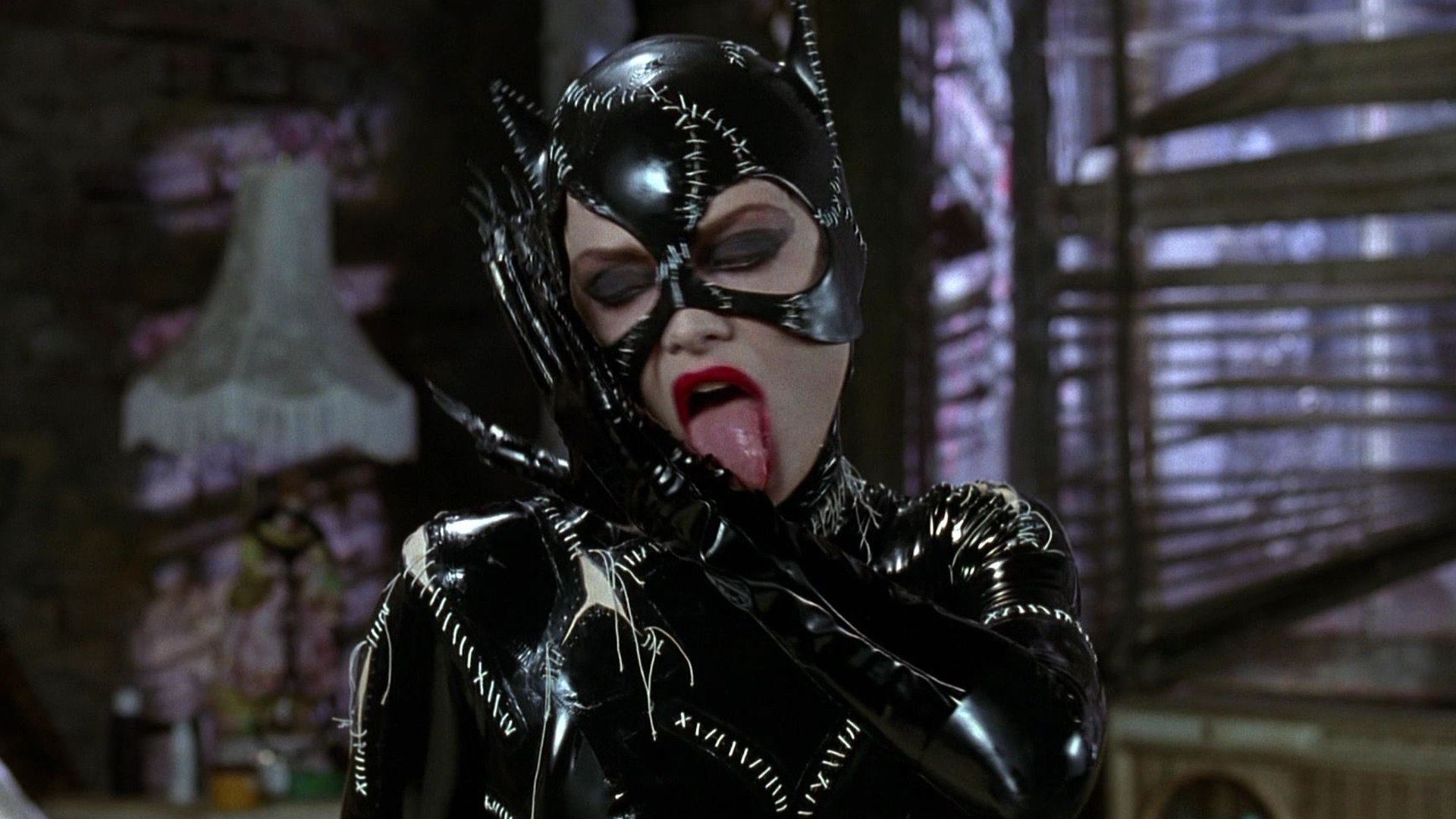 Catwoman, ετών 80