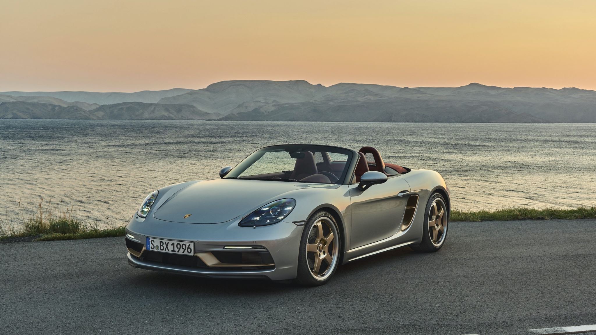 H Porsche γιορτάζει τα 25α γενέθλια της Boxster
