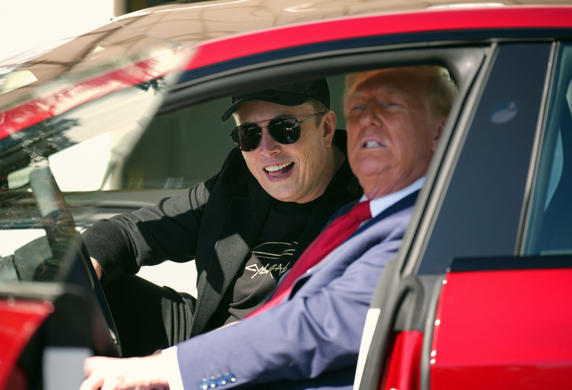 Οι Αμερικανοί δισεκατομμυριούχοι έχουν χάσει 380 δισ. ευρώ μετά την ορκωμοσία Τραμπ-δείτε τη λίστα