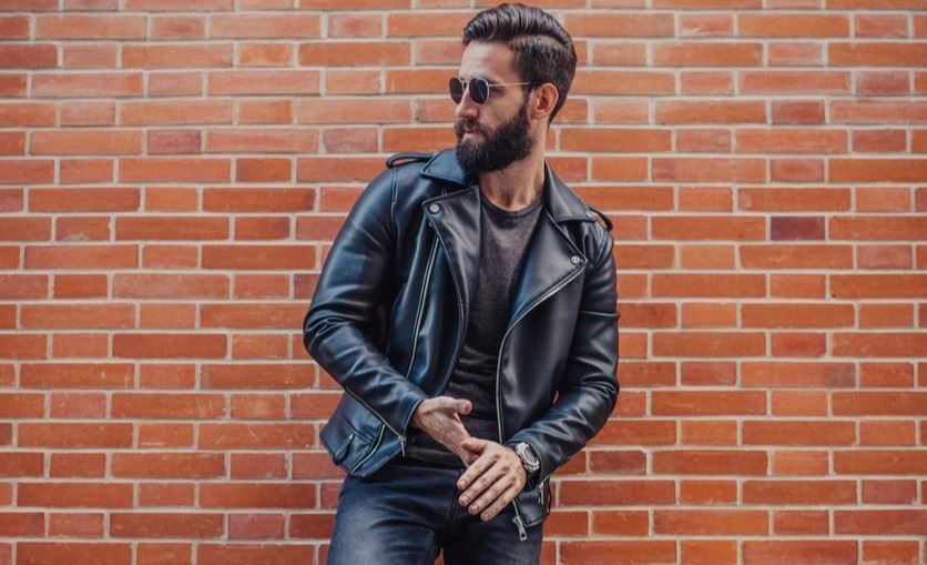 Ο σωστός τρόπος για να καθαρίσεις το δερμάτινο μπουφάν και να φαίνεται σαν καινούργιο