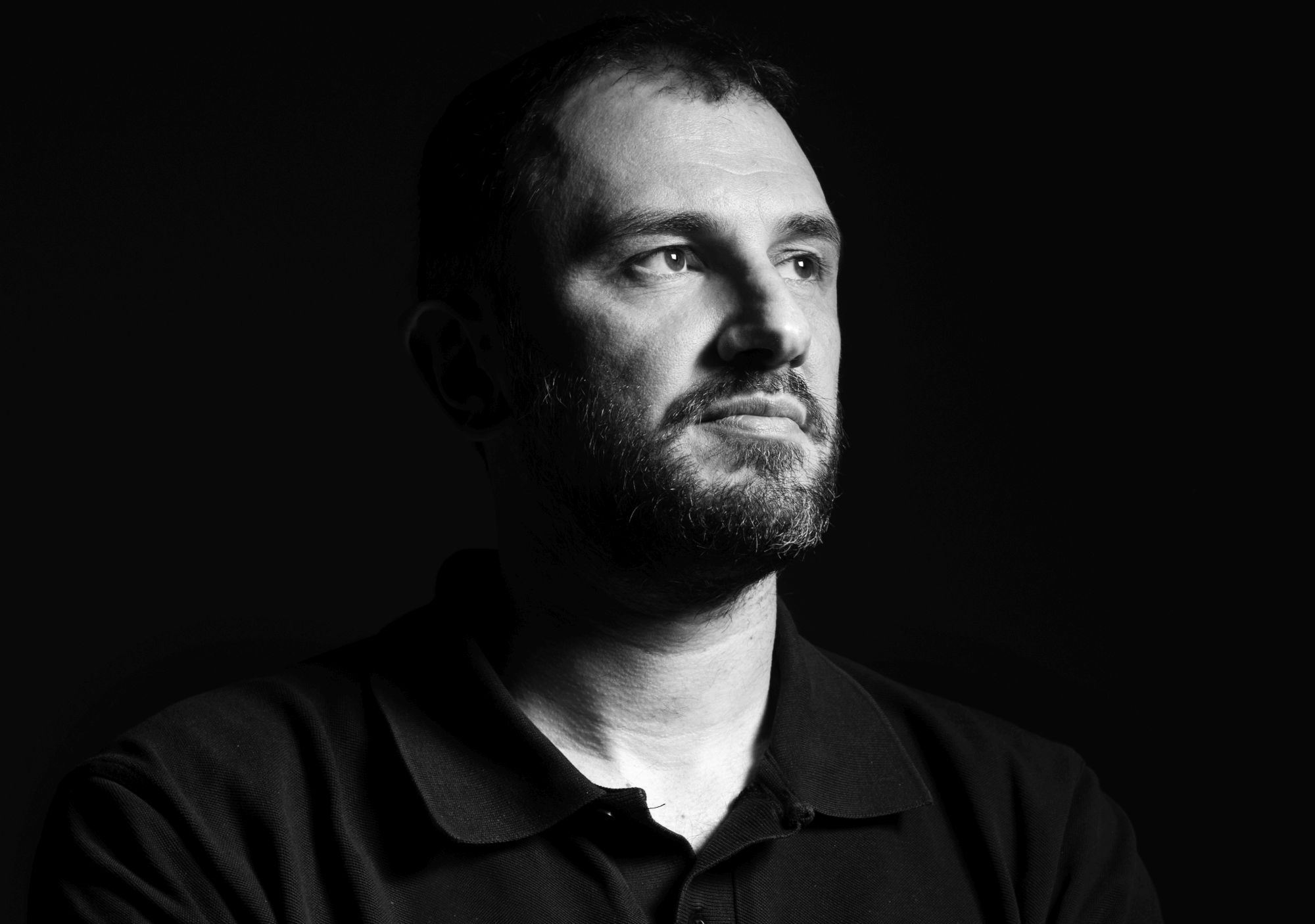 211 αφορισμοί για να "Ευτυχείτε" από τον Βασίλη Τσακίρογλου