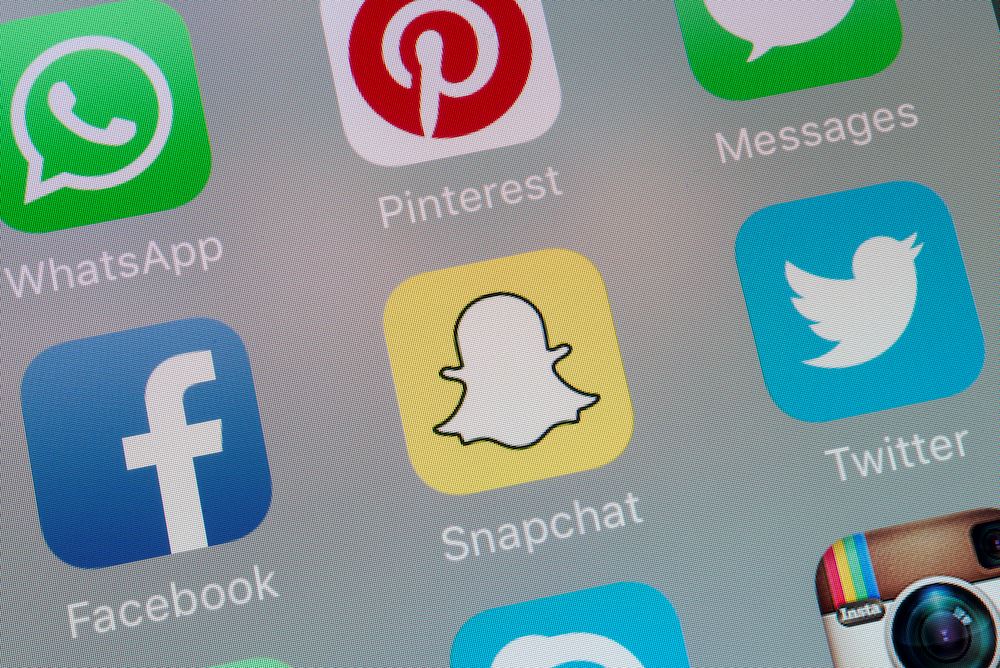 To Snapchat μοιράζει 1 εκ. δολάρια την ημέρα για να ανταγωνιστεί το TikTok