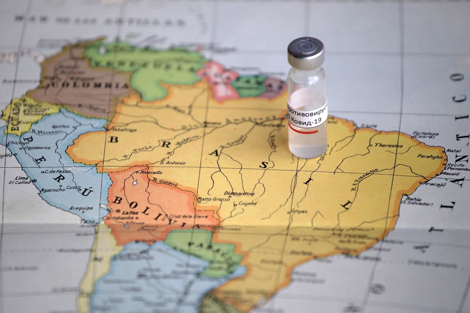 Πού καταγράφεται το υψηλότερο ποσοστό θετικών τεστ στον SARS-CoV-2