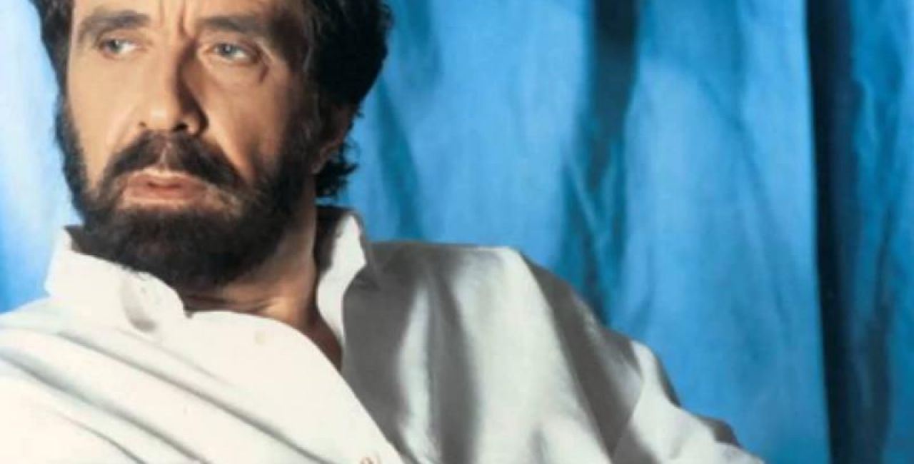 Η άγνωστη ιστορία πίσω από το πιο γνωστό τραγούδι του Αντώνη Καλογιάννη