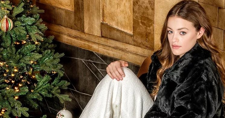 Η Γαία Μερκούρη φωτογραφίζεται αποκλειστικά για το MissBloom με τα αγαπημένα της items από τη νέα συλλογή της Ugg