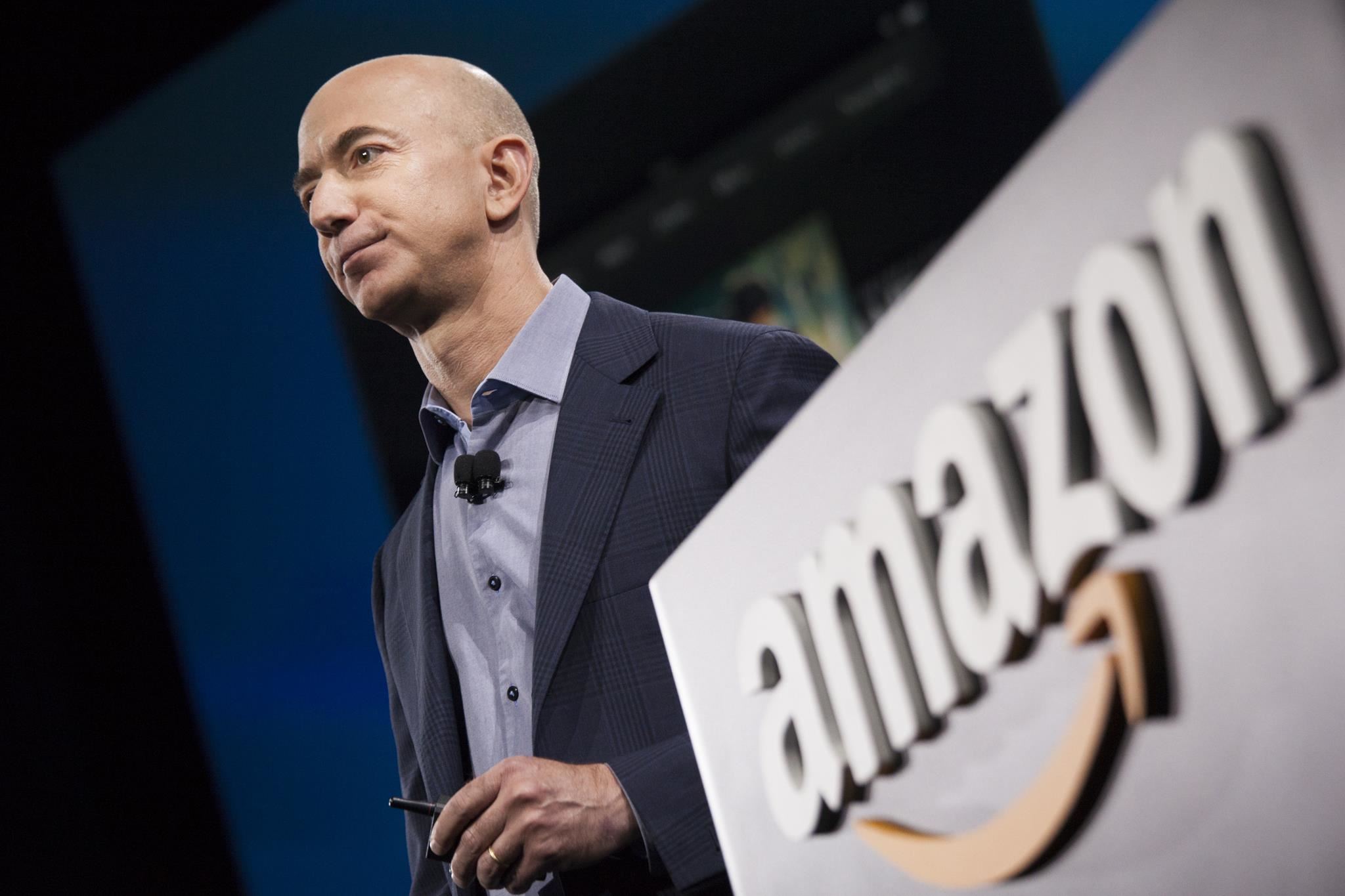 Ο κορονοϊός θερίζει την Amazon του Jeff Bezos