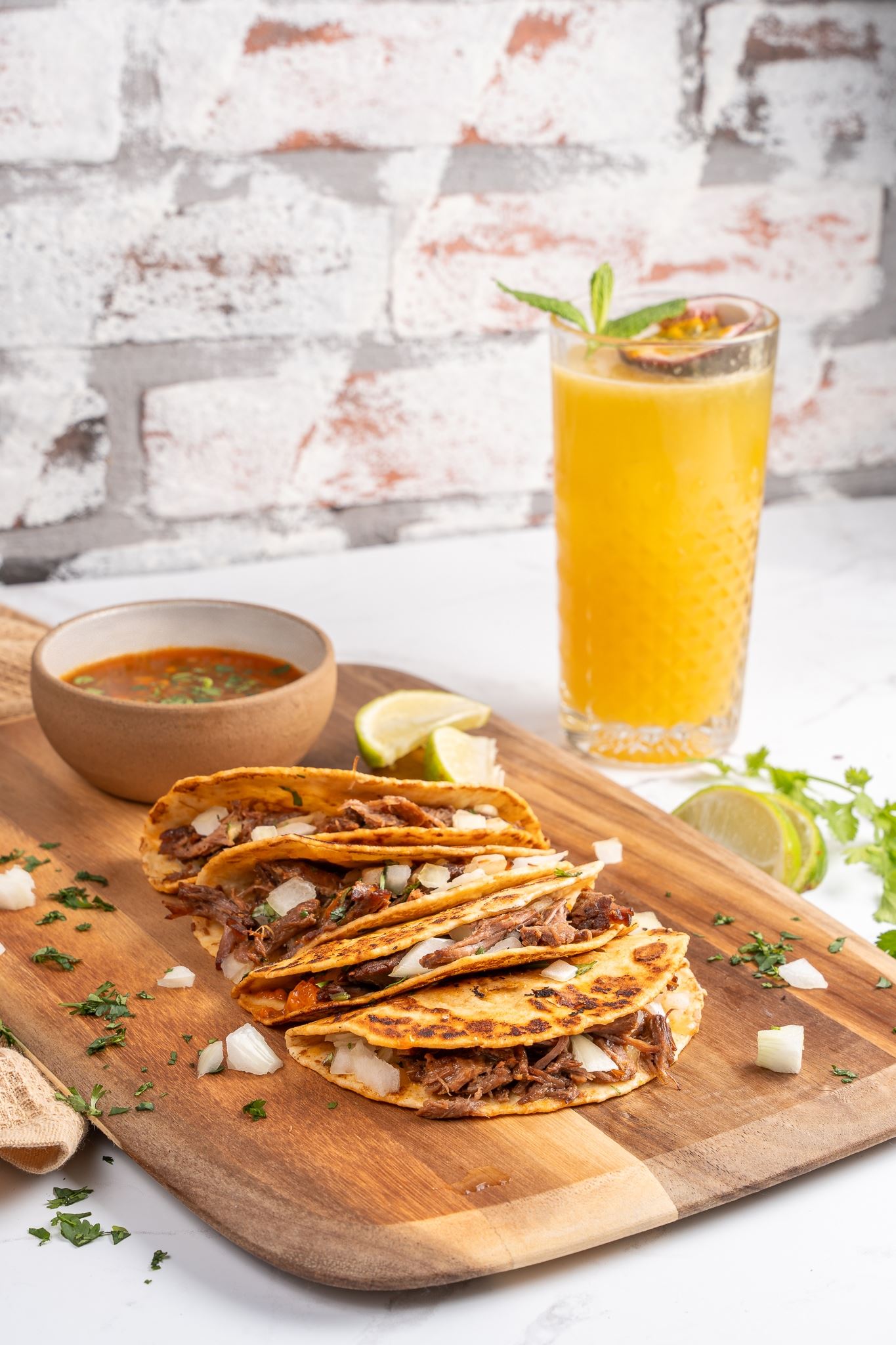 Η Άνοιξη έφτασε στα TGI Fridays™ με Νέα Πιάτα και Easter Delights!