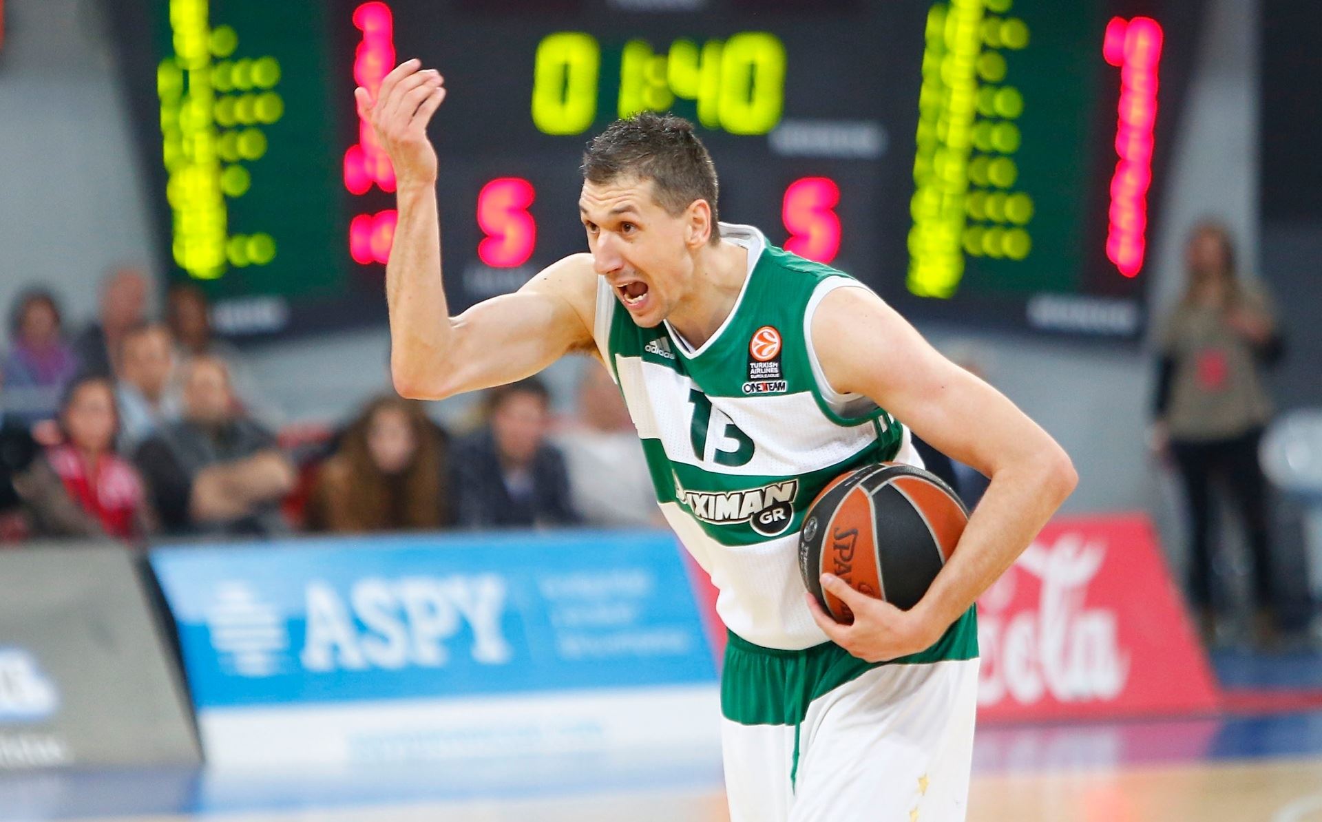 Δημήτρης Διαμαντίδης: Ψηφίστηκε κορυφαίος παίκτης στην ιστορία της EuroLeague