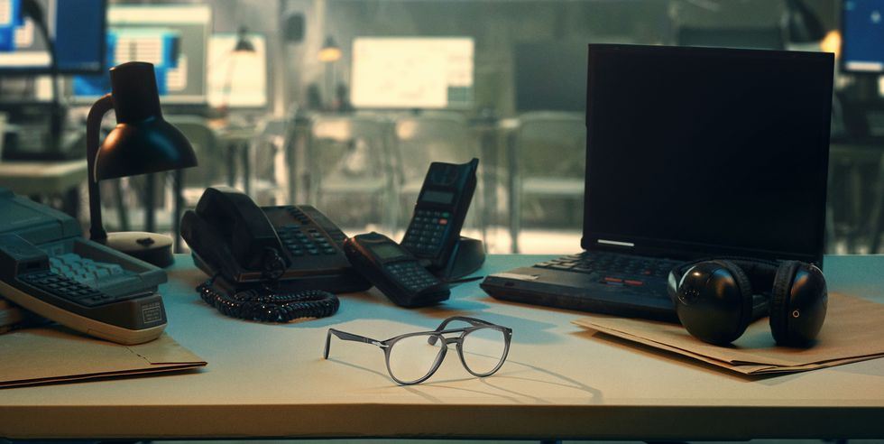 Ας μιλήσουμε για τα γυαλιά του Álvaro Morte στο La Casa de Papel