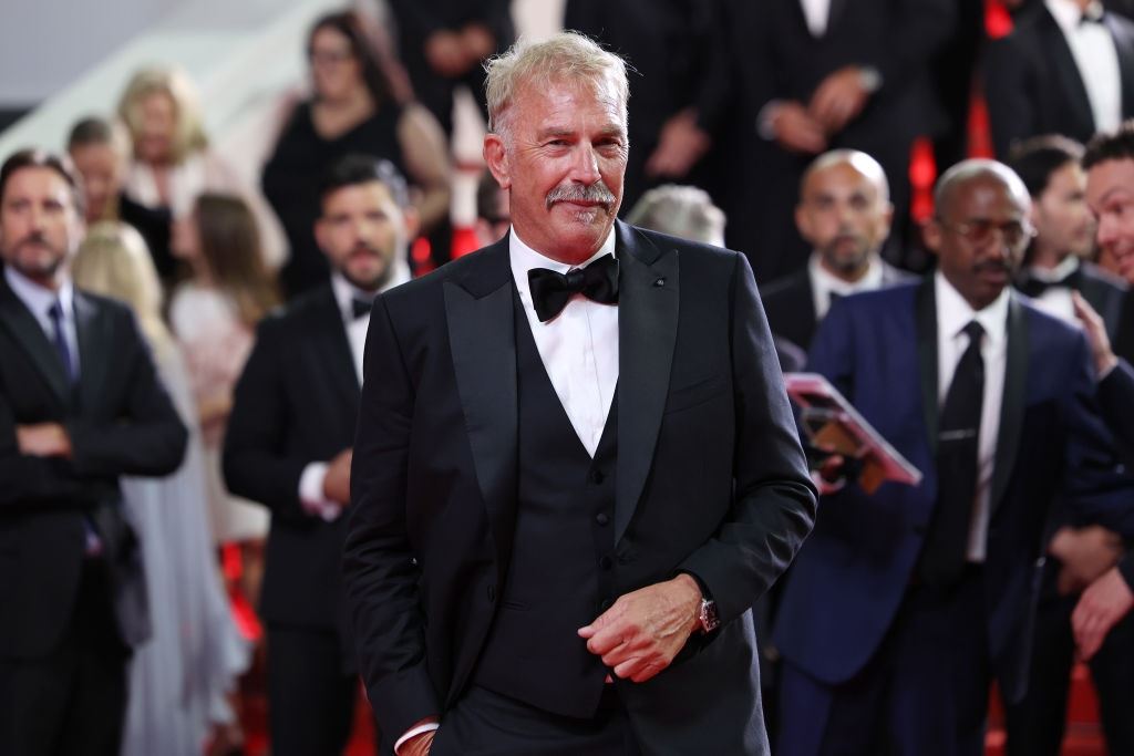 Ο Kevin Costner χειροκροτήθηκε στις Κάννες επί 10(!) συνεχόμενα λεπτά