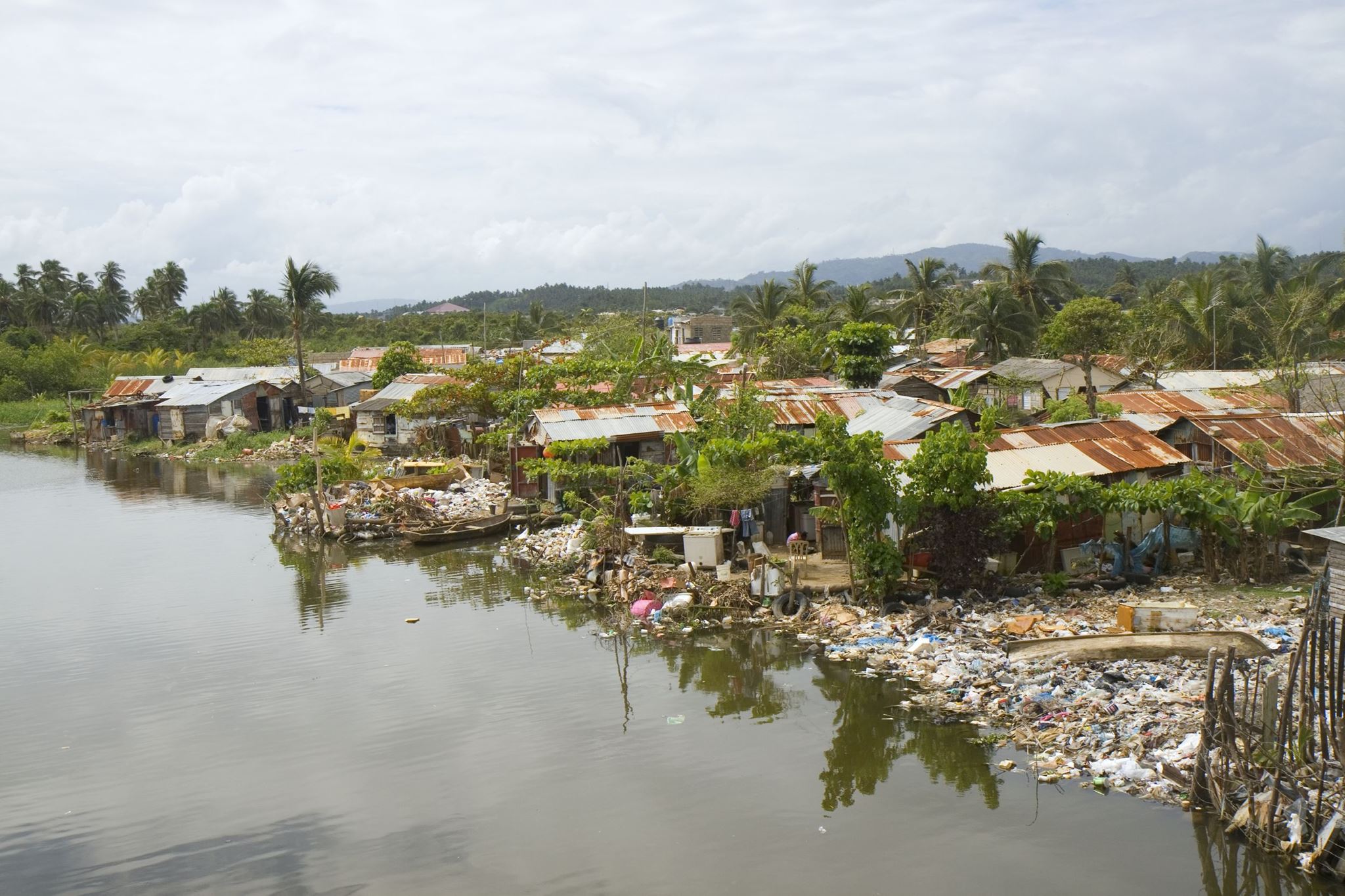 Στις φαβέλες της Λατινικής Αμερικής η μάχη κατά της πανδημίας είναι άνιση