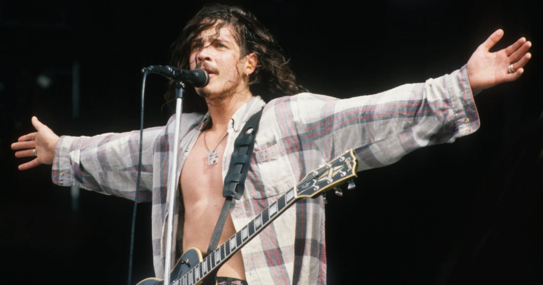 H φωνή του Chris Cornell ακουγόταν παντού