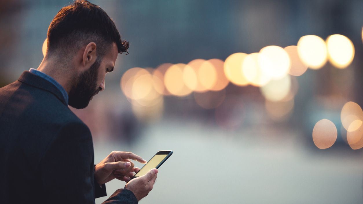 Θα αγόραζες iPhone με μηνιαία συνδρομή;