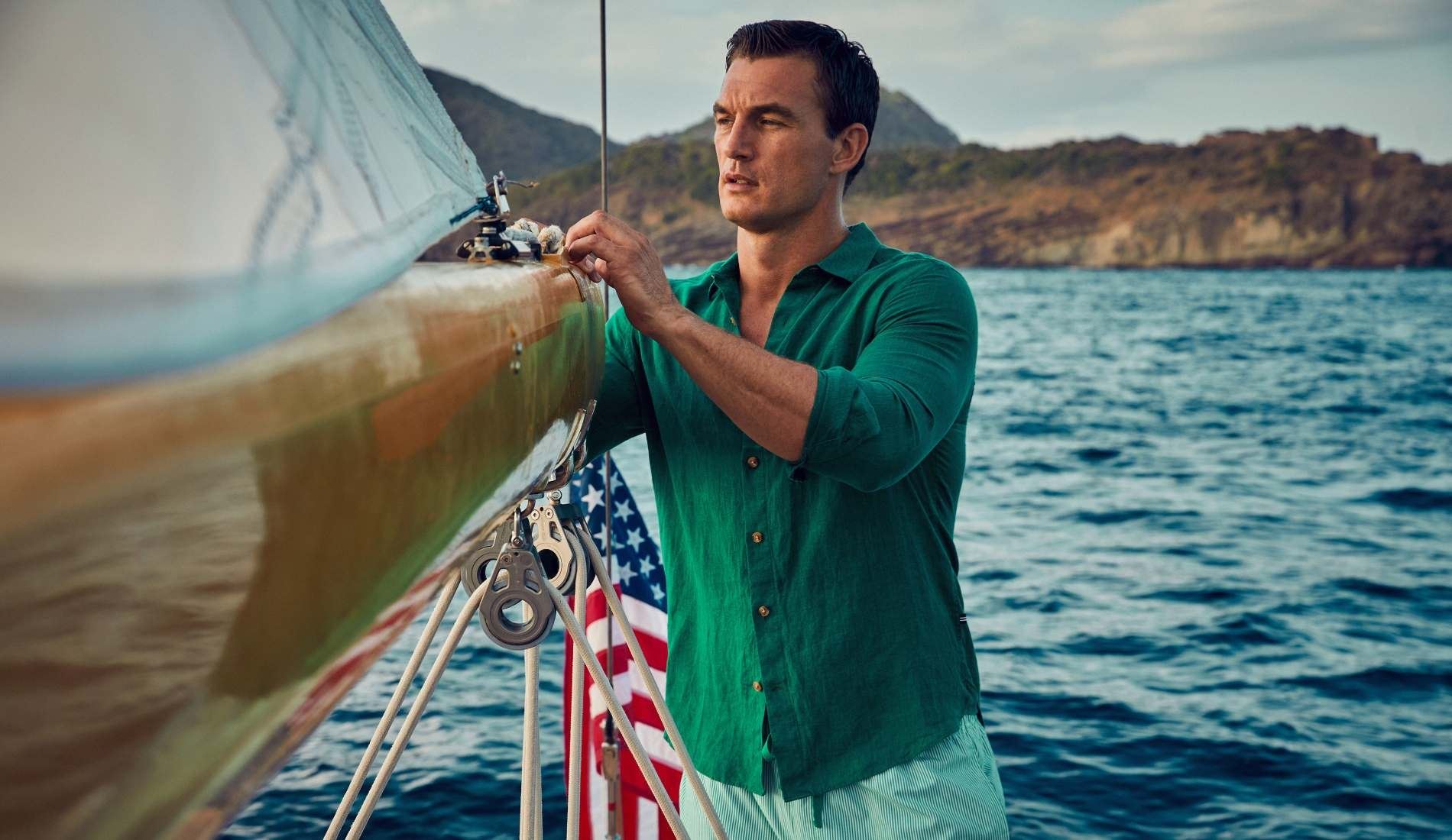 #SeasonFavorites| Βρήκαμε το διαχρονικό πουκάμισο που θα φοράς όλο το καλοκαίρι