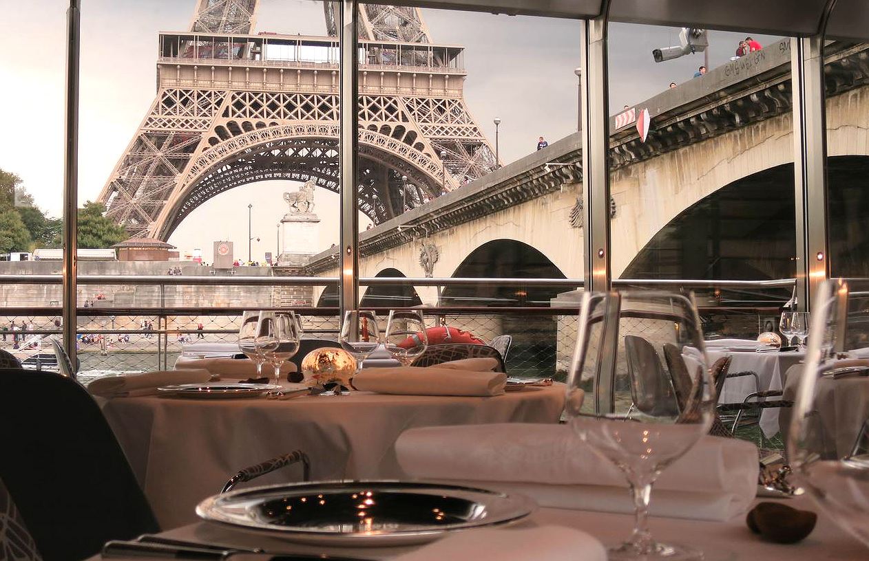 Το νέο εστιατόριο του Alain Ducasse επιπλέει στον Σηκουάνα