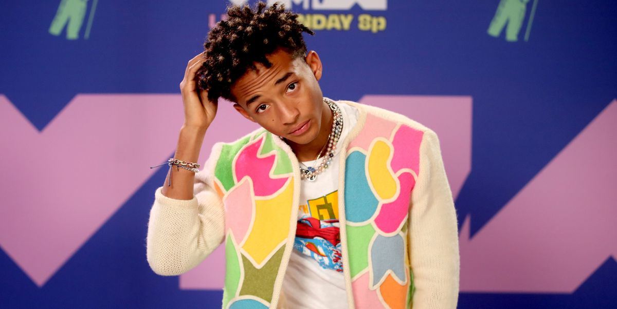 Στο κόκκινο χαλί της κοινωνικής αποστασιοποίησης των MVT VMAs 2020