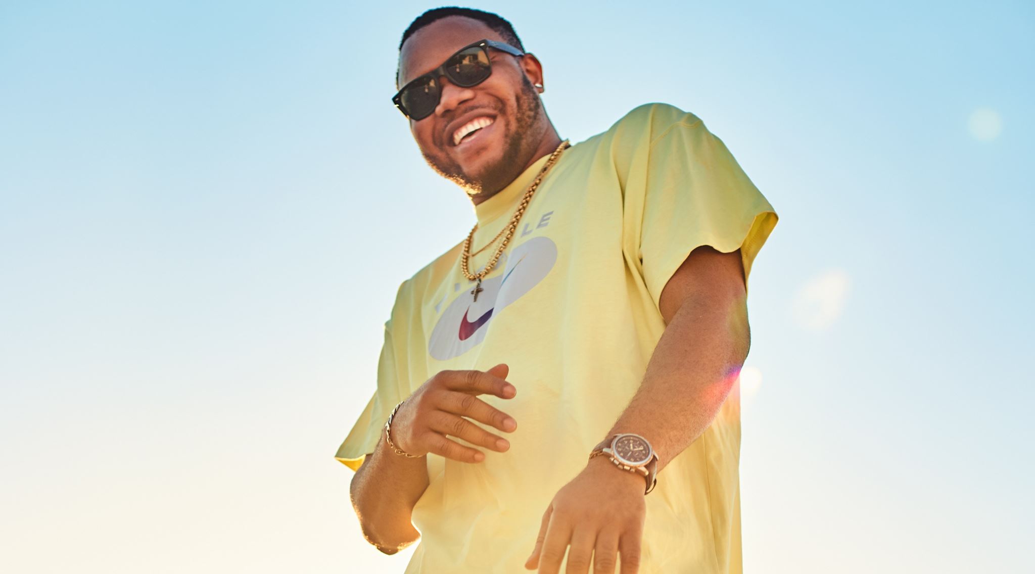 Το πρώτο single του Francis "Ofili" Antetokounmpo