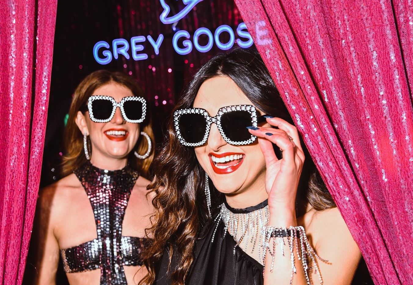 DISCO NOIR: Hλεκτρισμένες βραδιές στη ντίσκο Cinderella με την Grey Goose Premium Vodka