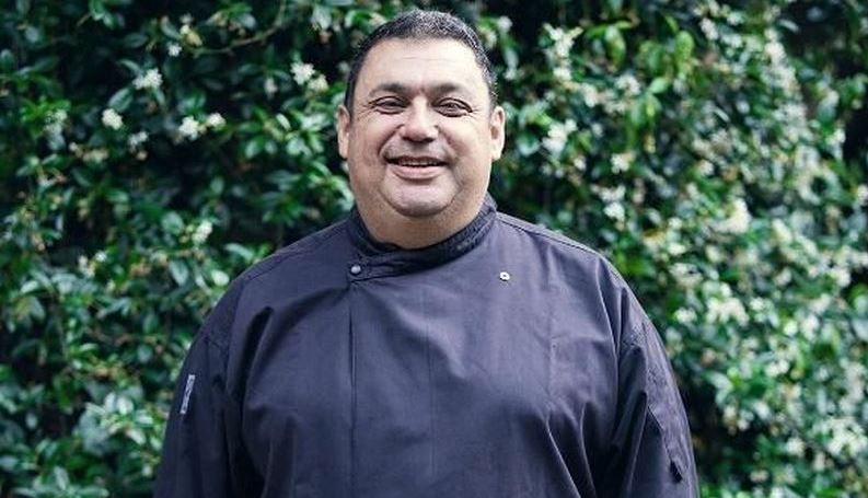 Η συνταγή του Χριστόφορου Πέσκια για το πιο δροσερό καρπάτσιο λαβράκι