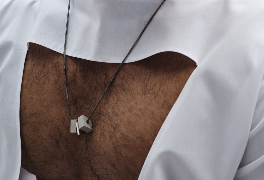 Τα κοσμήματα Exurbia μεταμορφώνουν το urban στοιχείο σε έργα τέχνης