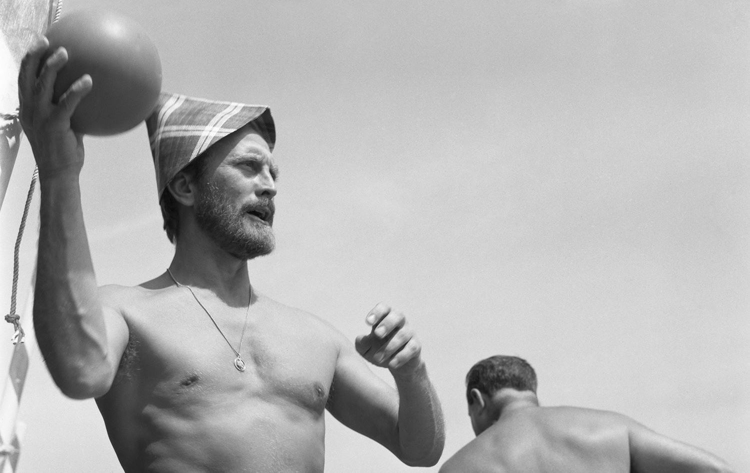 Πώς θα προπονηθείς στην παραλία σαν να βρίσκεσαι στο γυμναστήριο