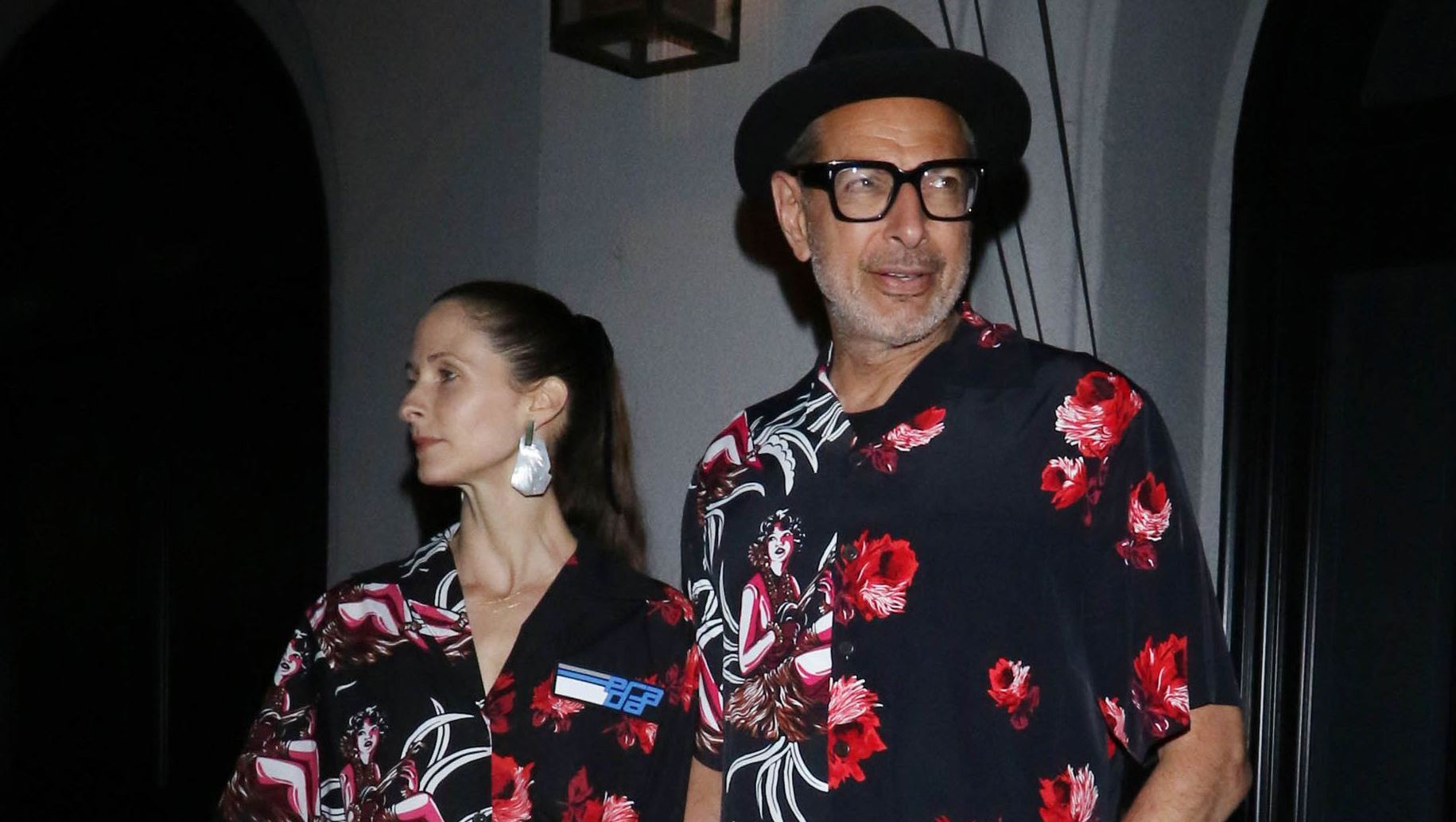 Μόνο ο Jeff Goldblum μπορεί να υποστηρίξει το matching look