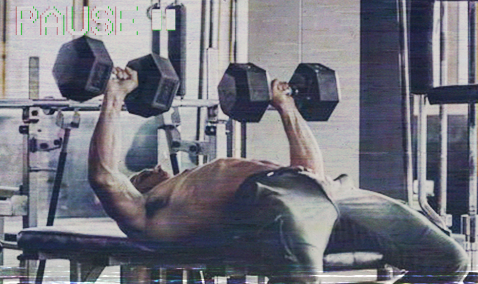 Χτίζοντας πελώριο στήθος με δύο μόνο αλτήρες