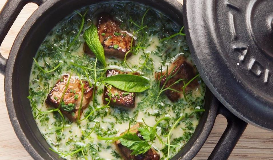 Η συνταγή του Funky Gourmet για μαγειρίτσα