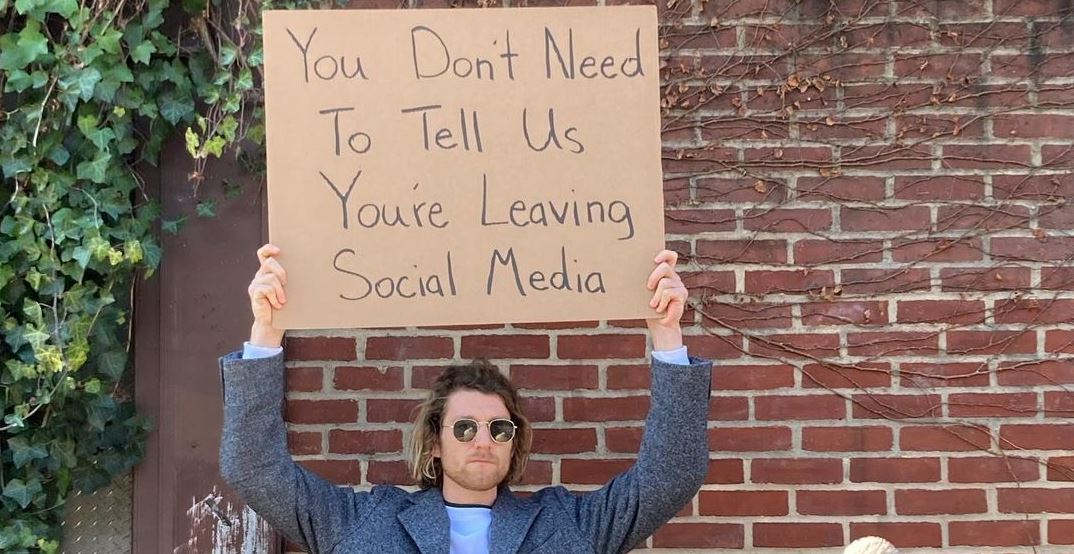 10 μεγάλες αλήθειες που έχει πει ο Dude With Sign