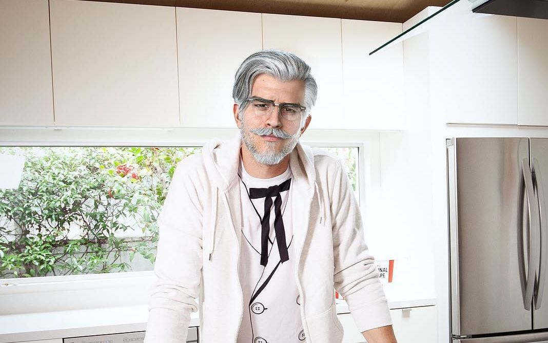 Τα KFC μετέτρεψαν για κάποιο λόγο τον Colonel Sanders σε influencer