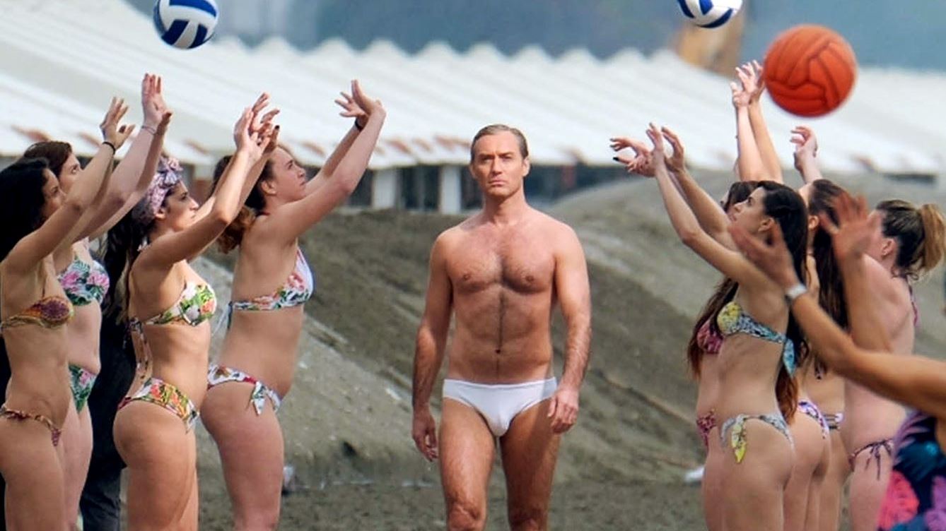 Το λευκό speedo του Jude Law