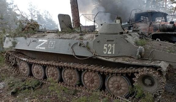 Το Κίεβο απαγορεύσει τη χρήση των ρωσικών στρατιωτικών συμβόλων "Z" και "V"