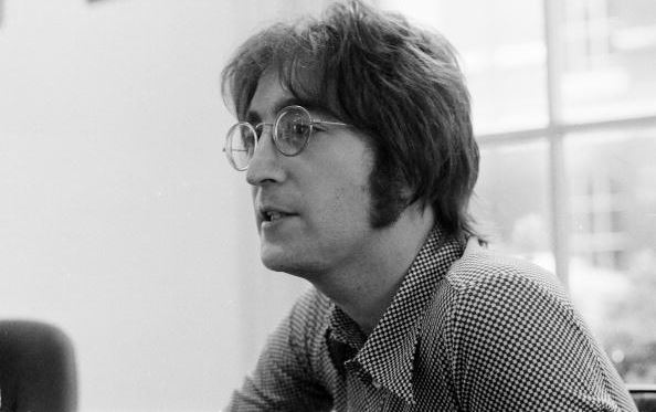 Η άγνωστη και άβολη συνάντηση του Mick Jagger με τον John Lennon