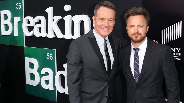 Οι πρωταγωνιστές του Breaking Bad έγιναν μπάρμεν για μία νύχτα