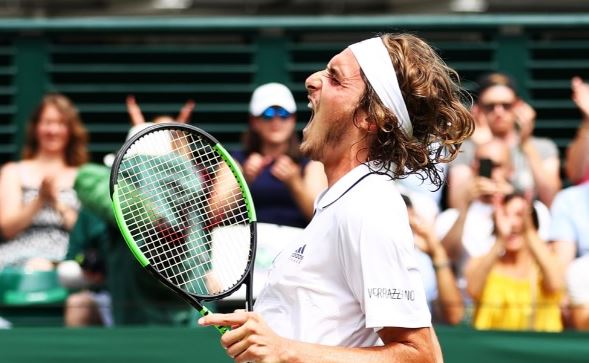 Σε άλλα νέα, ο Στέφανος Τσιτσιπάς πείστηκε να κάνει το εμβόλιο κατά της Covid-19