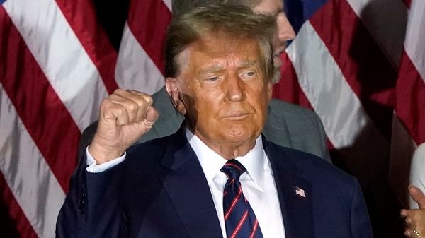 Δε μπορεί, σίγουρα υπάρχουν κάποιοι τρομοκρατημένοι Ρεπουμπλικανοί από την κυριαρχία του Trump